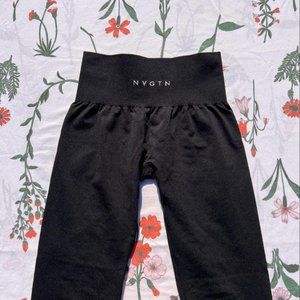 NVGTN Solid Black Seamless Leggings